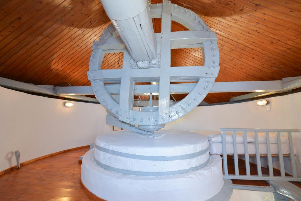 Windmill Villas Артемон Экстерьер фото